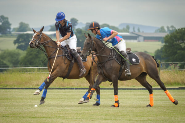 Komplex’s Polo Day raises funds for injured jockeys